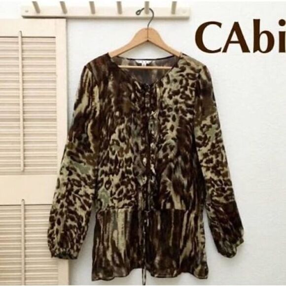 CABI SILK CREPE ANIMAL PRINT SHEER chiffon TUNIC BLOUSE SHIRT TOP - Picture 1 of 2